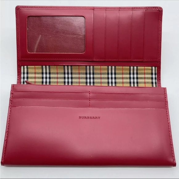 Authentic Burberry Red nova check Women's Wallet - Picture 2 of 13